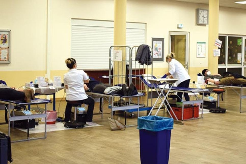 Feste Termine, strenge Hygienemaßnahmen und ausreichende Abstände sorgen für einen reibungslosen und sicheren Ablauf der Blutspenden.