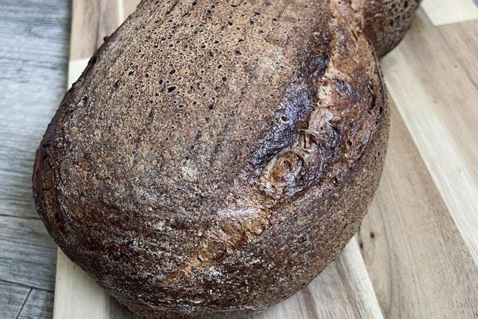 Die Bäckerei Seßelberg hat ein exklusives Feuerwehrbrot entwickelt und wird es am Samstag zum Probieren anbieten.