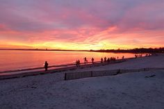Fackelwanderung am Winterstrand (©www.luebecker-bucht-ostsee.de).