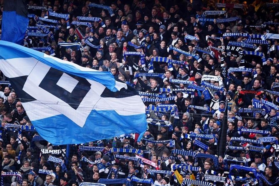 Die Begeisterung für den HSV ist auch nach dem Abstieg in die 2. Bundesliga ungebrochen. Kein anderer Zweitligist in Europa hat einen Zuschauerschnitt von über 50.000.