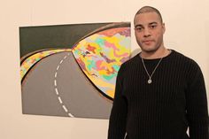 Der Maler Daniel W. vor seinem „Traumtunnel“.