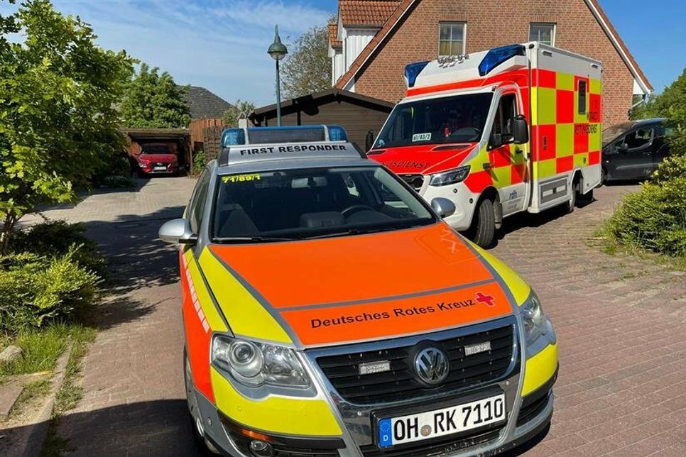 Hand in Hand: das Einsatzfahrzeug der First-Respondergruppe Süsel. Helfen, bis der Rettungsdienst eintrifft.