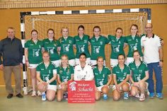 Süsel. Im Rahmen des letzten Heimspiel der Damen des TSV Süsel wurde der Bäckerei Schacht aus Süsel ein Dankeschön für die in diesem Jahr zur Verfügung gestellten Trikots überreicht. Die Bäckerei Schacht hat bereits mehrfach die Handballabteilung des TSV Süsel durch Spenden und Trikotsponsoring unterstützt und ermöglicht es somit, gerade den Damen, in regelmäßigen Abständen in neuen Trikots aufzulaufen. (red)