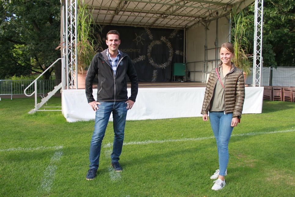 Jan Femerling und Jacqueline Felsmann vom Tourismus-Service Grömitz blicken auf den vergangenen Sommer zurück.