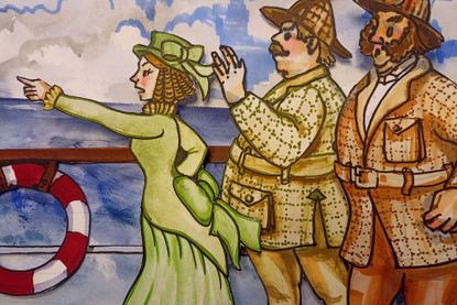 Das Stück „Der grüne Blitz“ spielt das Papiertheater „Hellriegels Junior“.