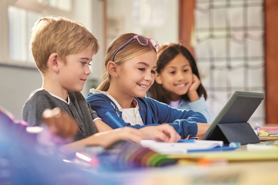 Digitale Lernlösungen können helfen, Vielfalt im Klassenzimmer zu meistern.
