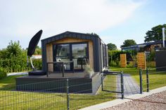 „Place to be“: Verschiedene Ferienhäuser, mit und ohne Terrasse, stehen zur Auswahl und können als Eigentum erworben werden.