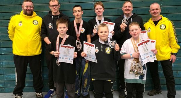 Trainer Christopher Aumer, Phillip Path, Henri Kneib, Nicole Didjoneit, Jens Kaller, Jens Uwe Schütt (hinten v. lks.), Leopold Schütt, Robert Kaller und Julian Aumer (vorne v. lks.).