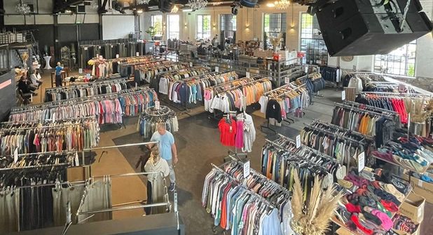 Insgesamt warten rund 5.000 reduzierte Artikel auf die Besucherinnen und Besucher.