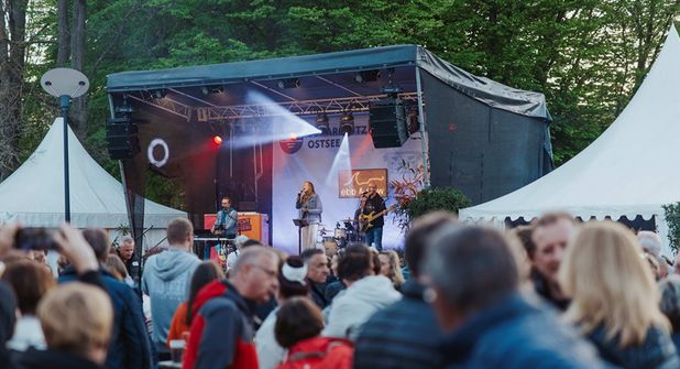 Im Kurpark Scharbeutz wird mit „Mai & Meer“ in den Frühling gestartet. (Foto: TALB)