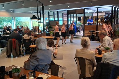 Zahlreiche Gäste waren der Einladung in den Hansa-Park gefolgt und erlebten einen rundum gelungenen Nachmittag voller Musik, Begegnungen und guter Gespräche.