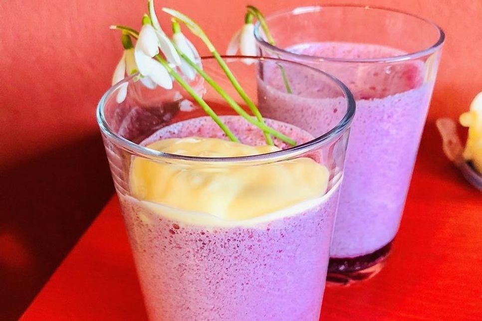 Sieht toll aus und schmeckt auch richtig lecker. Das norddeutsche Dessert „Mädchenröte“.