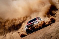 Auf Erholung folgt volle „Dakar“-Härte: Etappe sechs forderte Giniel de Villiers und Dirk von Zitzewitz mit weichem Sand. Foto: MCH Photo/Toyota Gazoo Racing SA