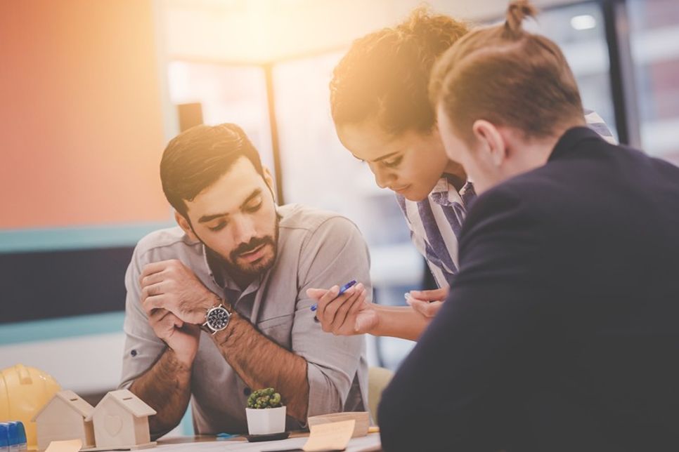 Beratungsangebote können bei der Orientierung helfen.