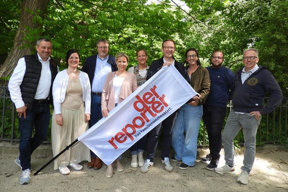 Das Eutiner Team von Verkauf und Vertrieb freut sich auf fröhliche Stunden.