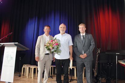Für sein großes Engagement in Sachen Erinnerungskultur und politischer Bildung wurde Günter Knebel geehrt.