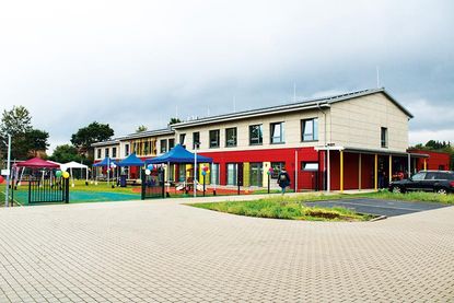 Am vergangenen Mittwoch wurde das neue Therapiezentrum und die Kindertagesstätte Papenmoor in Bad Schwartau feierlich eingeweiht.