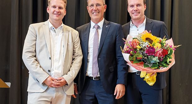 Vom Azubi zum Bürgermeister: Ratekau verabschiedet Thomas Keller nach 35 Jahren im Rathaus