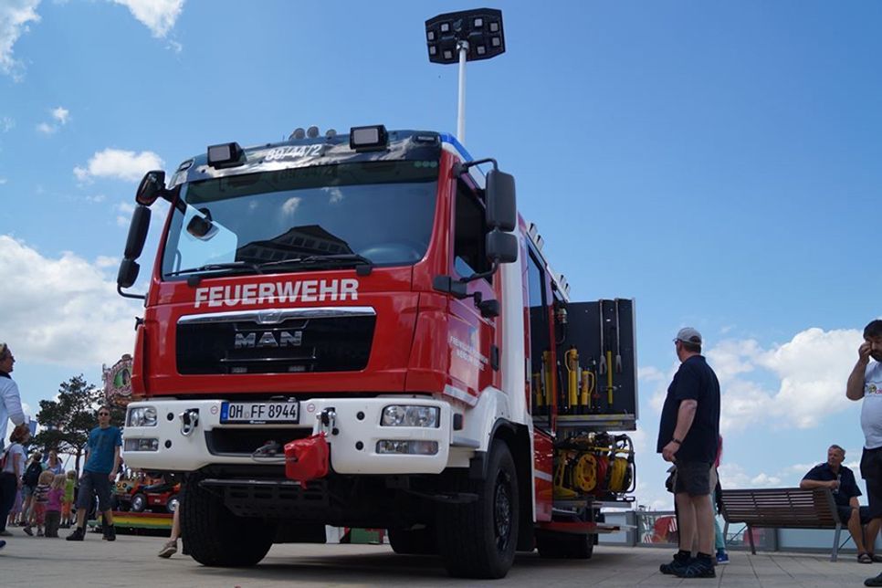 Es gibt dieses Jahr auch wieder eine Fahrzeugschau beim Promenadenfest der Niendorfer Feuerwehr.