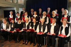 Kasseedorf. Am Samstag, dem 15. Dezember um 17 Uhr lädt der Singkreis Ostholstein in die „Alte Schulscheune“ zum Weihnachtsliedersingen ein. Wie in den vergangenen Jahren unterstützen einige Mitglieder des Schönwalder Flötenkreises den Chor. Die Gesamtleitung hat Marianne Loocks. Der Eintritt ist frei. (red)