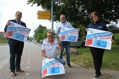 Gaben den Startschuss für den Stadtgutschein: Bürgermeister Mirko Spieckermann, Vorsitzender Gewerbeverein Sven Muchow, 2. Vorsitzender Gewerbeverein Holger Werner und Stadtmarketing-Koordinatorin Andrea Brunhöber (v. lks.).