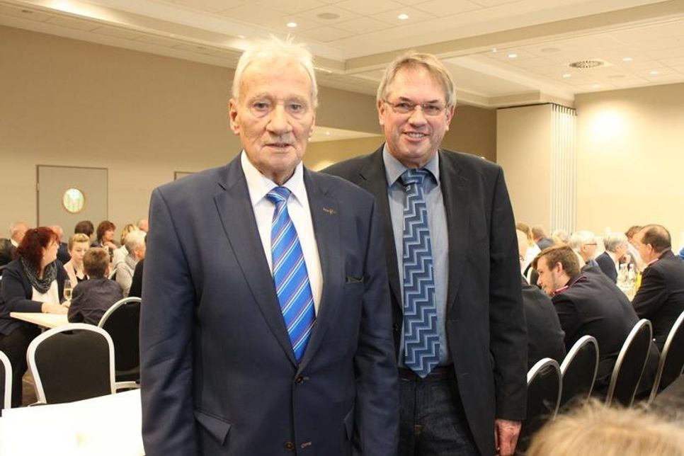 Bürgervorsteher Rolf Schröder und Bürgermeister Klaus Winter (re.) blickten auf 2018 zurück.
