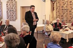 Herzliche Grußworte und die Geschichte vom Heiligen Nikolaus hatte Propst Dirk Süssenbach mitgebracht.