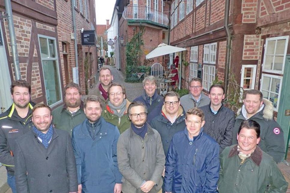 Diese Herren sind in diesem Jahr noch spendabler als sonst: 20.000 Euro schüttet der Round Table Eutin Malente an tolle Projekte aus und rufen Vereine, Kindergärten, Schulen und andere Einrichtungen dazu auf, sich um einen Teil der Summe zu bewerben. Zeit dafür ist noch bis zum 31. März.