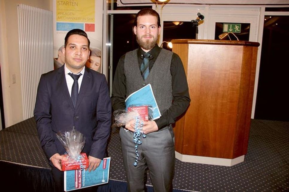 Hekmatollah Sarwari und Malte Nils Simon Deckert bestanden ihre Gesellenprüfung als Innungsbeste.
