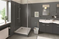 Wer die Wand neu streicht und Fliesen, Duschwanne sowie Möbel in einem anderen Farbton lackiert, kann einen beeindruckenden Vorher-Nachher-Effekt erzielen.