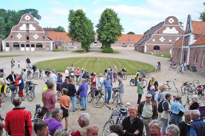 Mehrere geführte Radtouren veranstaltet der Verein im Jahr – zum Beispiel auf das Gut Rastorf.