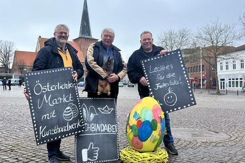 Freuen sich auf ein schönes Osterprogramm (v. lks.): Jürgen Mohr, Jajo Oosting und Ulfert Georgs.