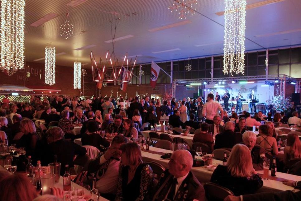 Das Vogelberg Quintett wird für Stimmung bis in den frühen Morgen sorgen.