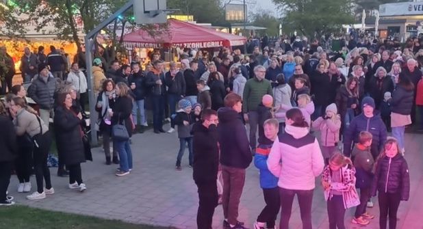 Am 30. April wird in Rettin in den Mai getanzt und alle sind herzlich willkommen.