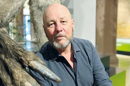 Der Dinosaurierexperte Dr. Bernd Herkner ist Referent der nächsten Kinder-Uni.