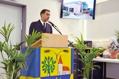 Voller Stolz hieß Ratekaus Feuerwehrchef die zahlreichen Gäste im neuen Feuerwehrhaus willkommen.
