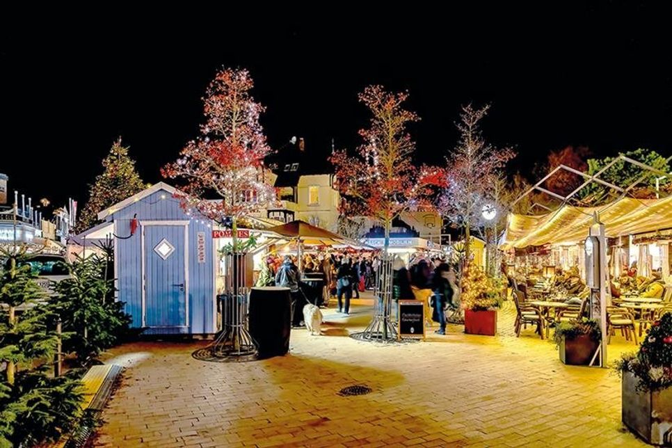 Vom 15. Dezember bis zum 1. Januar findet wieder der „Musikalische Weihnachtsmarkt“ auf dem Timmendorfer Platz statt.