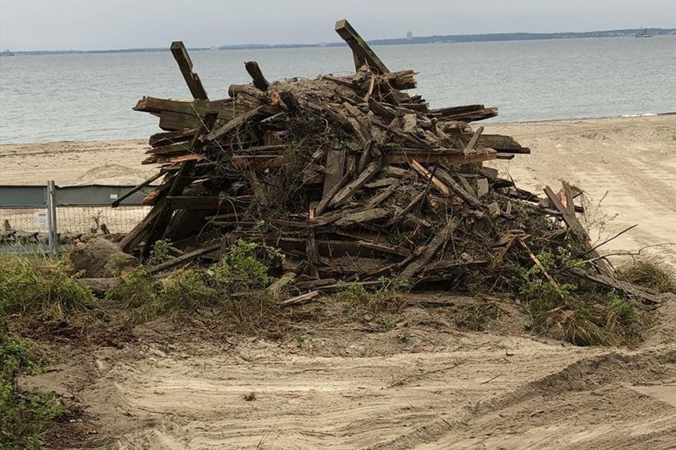 Arbeiten zum barrierefreien Strandzugang in Pelzerhaken.