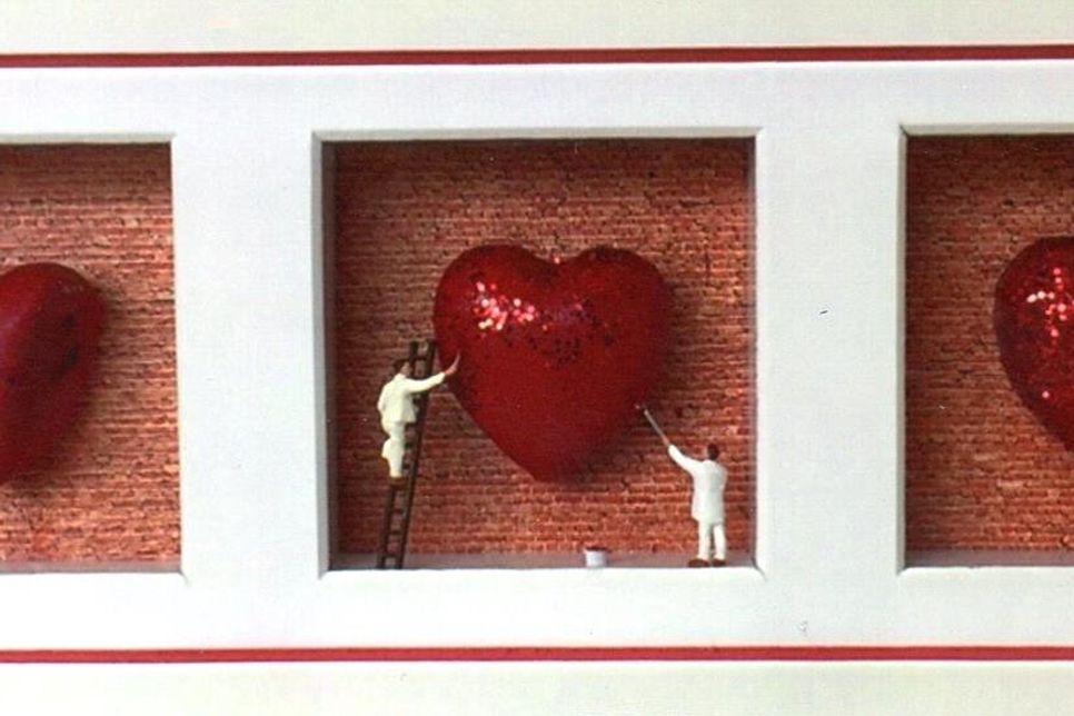 In Andeutung auf dieses Werk (Ausschnitt) lässt sich folgende Aussage treffen: Das Herz ist verletzt. Hilfe ist nah! Das ist eines der Beispiele, die Silvia Griem in einem ihrer 3D-Bilder widerspiegelt und symbolisiert.