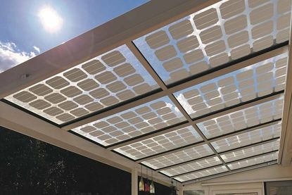 Die Module sind in die Glaseindeckung integriert.