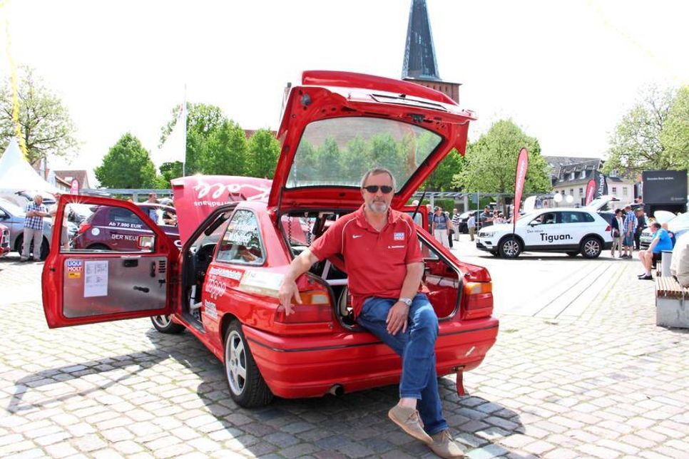 Auch das Rallye-Auto vom Team Holtfester konnte auf dem Markt bestaunt werden.