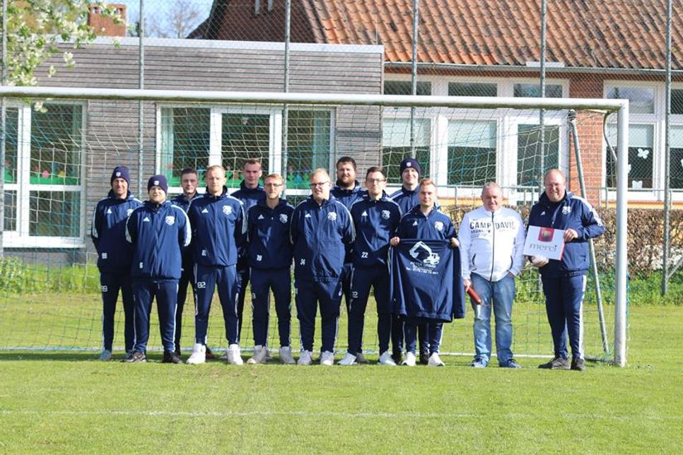 BCG Altenkrempe mit Sponsor Peter Grimm.