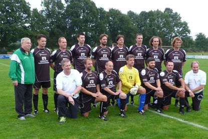 Ehemalige, namhafte, aus dem norddeutschen Raum stammende Spieler treten in Kellenhusen an.