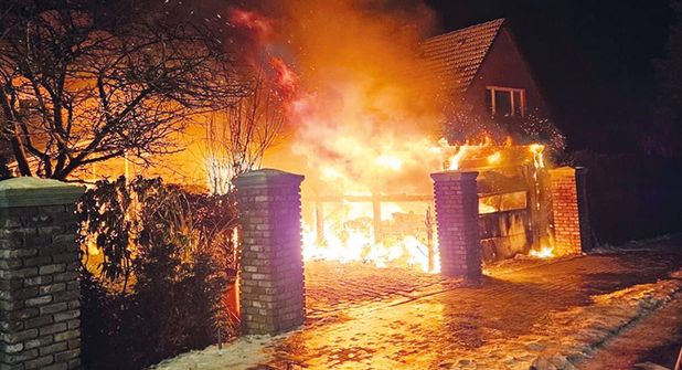 Carport-Brand in Niendorf/Ostsee – Feuerwehr verhinderte Schlimmeres