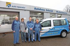 Das Team vom Autohaus Schmidt (v. lks.): Henning und Antje Hinz, Kjell Schwennesen und Axel Suhm.