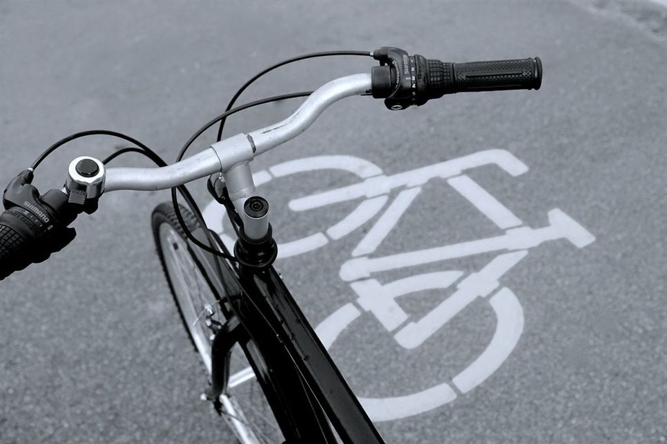 Aus dem Sonderprogramm „Stadt &amp; Land“ stellt der Bund alleine dem Land Schleswig-Holstein bis 2023 rund 27 Millionen Euro für Investitionen in die Weiterentwicklung des Radverkehrs bereit.