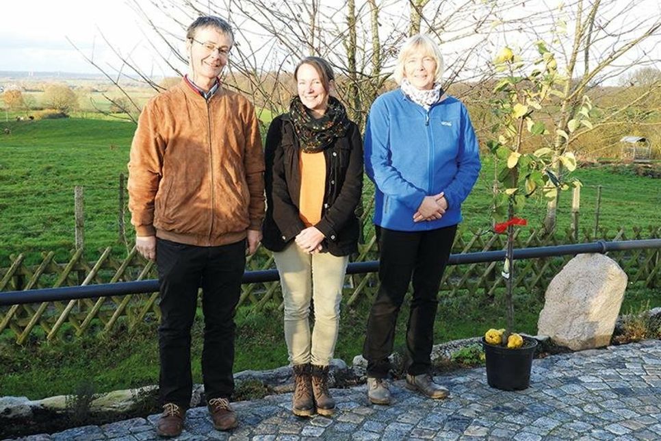 Sie bilden den dreiköpfigen Vorstand des „neuen“ NABU Ostholstein-Süd: Oliver Juhnke, Anja Kerstein-Stähle und Carolin Welchert.