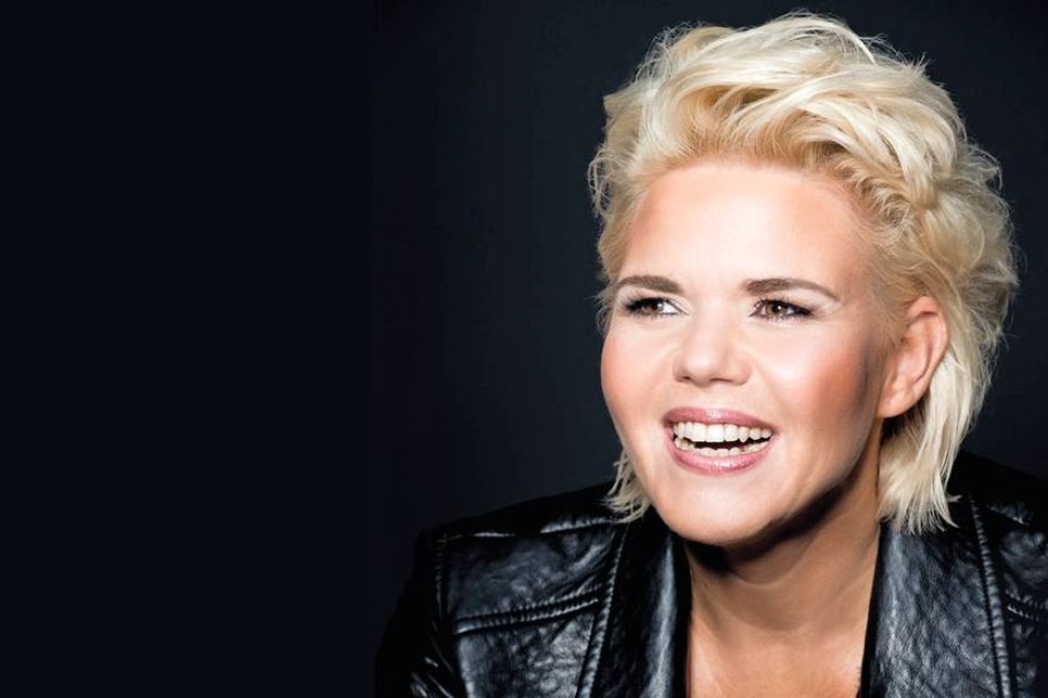 Die Timmendorfer Sopranistin Nicole Mühle sorgt neben Sebastian Hämer für musikalische Unterhaltung. (Foto: Veranstalter)