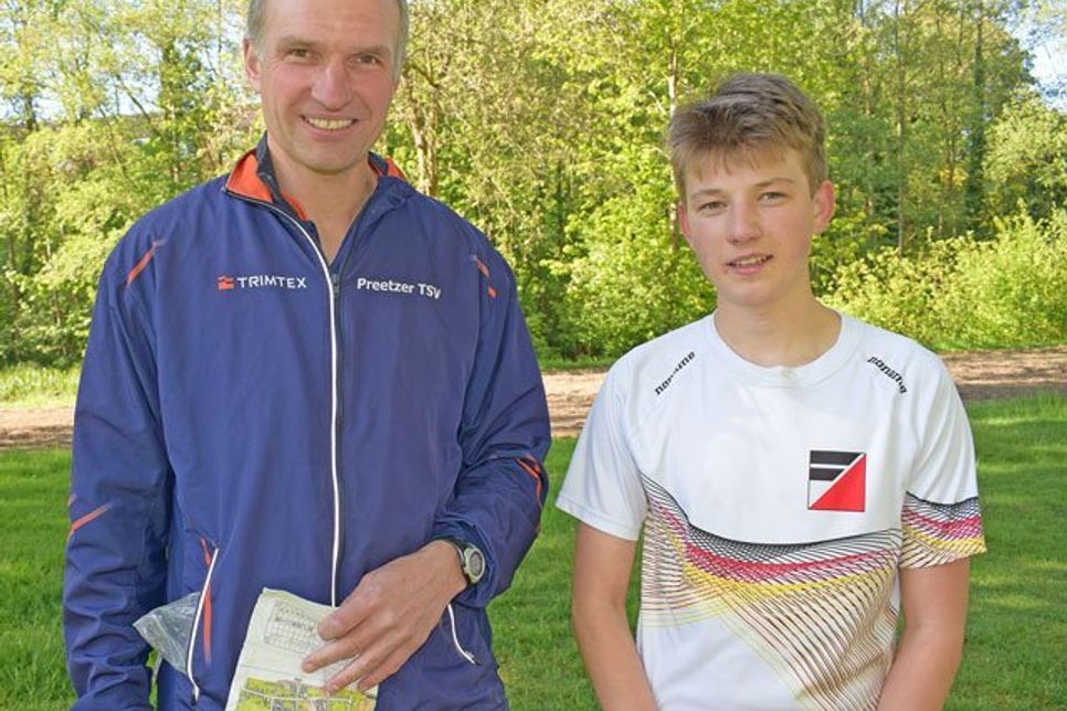 Orientierungsläufer durch und durch: Christian Stamer mit Sohn Konrad