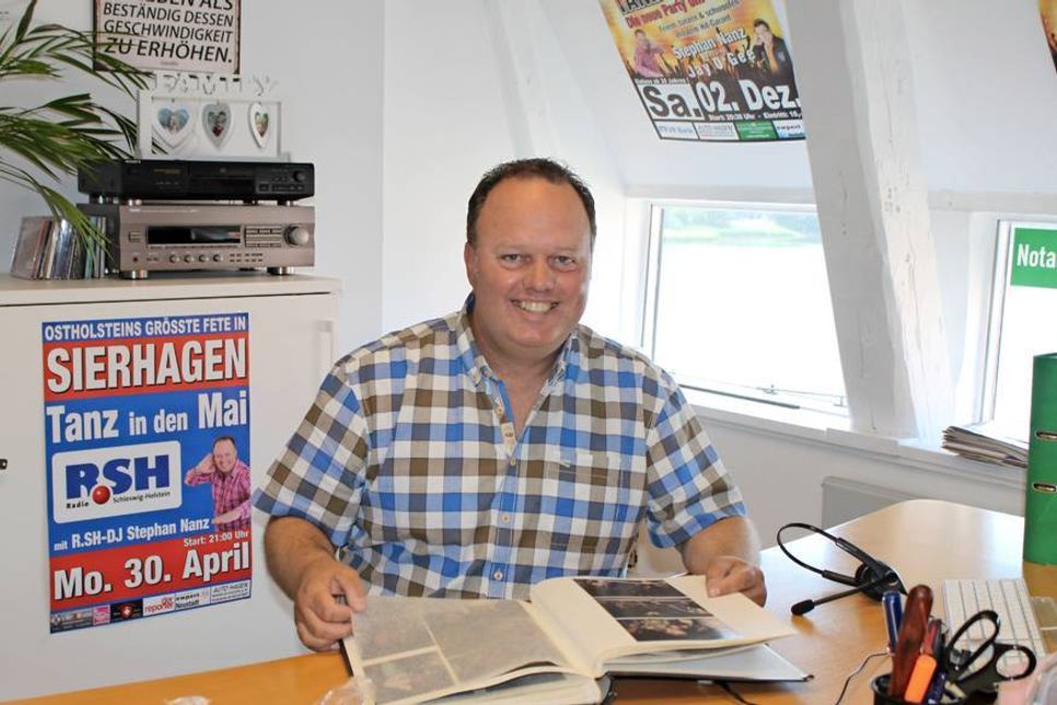In seinem Büro im Pagodenspeicher koordiniert Stephan Nanz seine Termine.